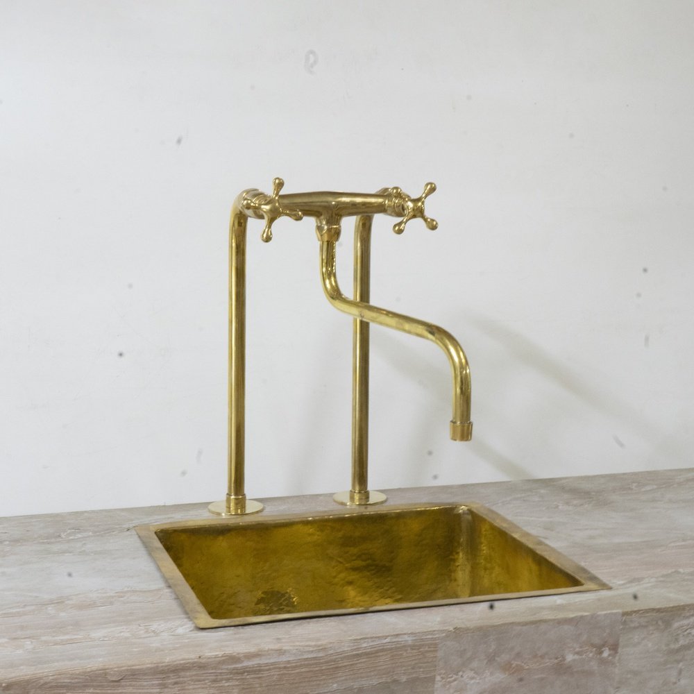 The Downward Spout Long Legs Kitchen Faucet