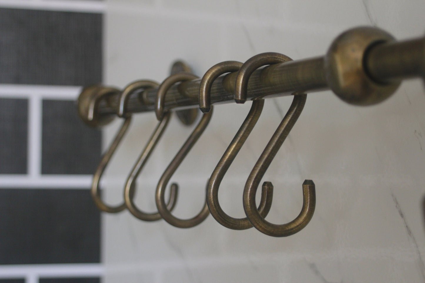 Aged Bronze Brass Wall Mounted Organizer Rack With 10 Hooks for Home Kitchen